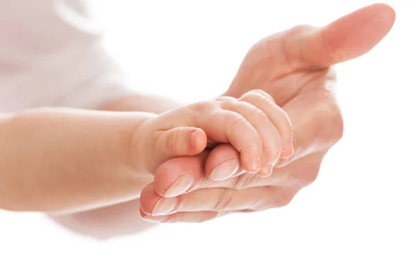Babalarının elini tutarak bebek — Stok fotoğraf