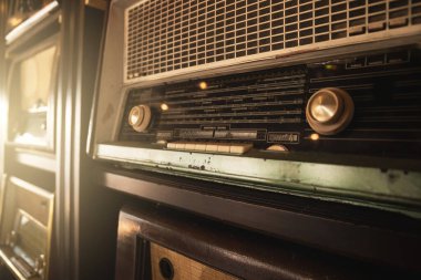 Farklı eski radyo alıcılarının arkaplanı