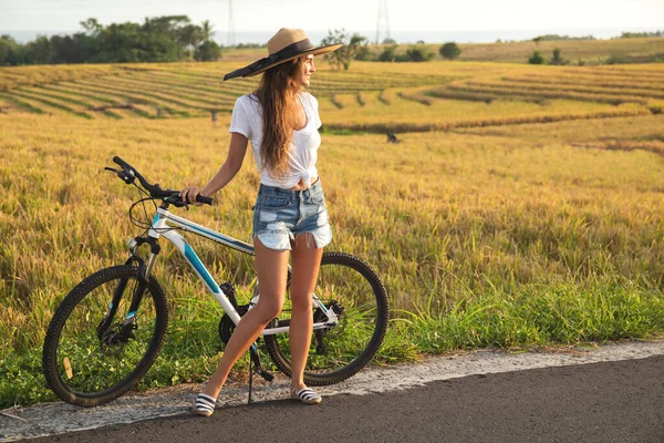 Young Happy Woman Bicycle Side Road — Stock Photo, Image
