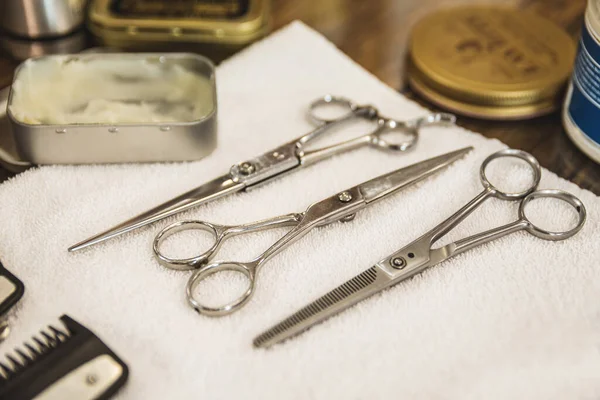 Conjunto Diferentes Tesouras Cabeleireiro Barbearia — Fotografia de Stock