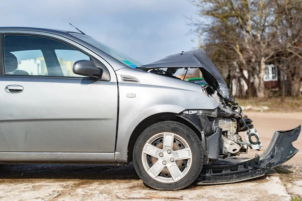 Araba Kazasından Sonra Araba Kazası Kafa Kafaya Çarpışma Yolda Kaza — Stok fotoğraf