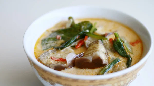 Sayur Lodeh Lub Curry Warzywa Białym Tle Tradycyjne Indonezyjskie Danie — Zdjęcie stockowe