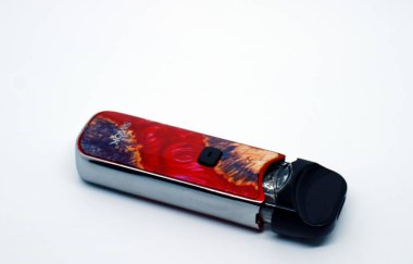 Depok, Endonezya - 11 Nisan 2020: beyaz arka planda buhar cihazı. Editör İllüstrasyon.