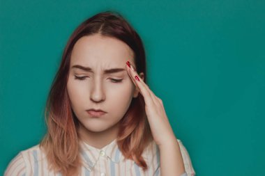 Baş ağrısı ve güzel bir kız.