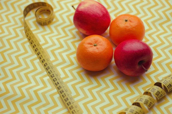 Pomeranče Jablka Metr Dieta Správná Výživa — Stock fotografie