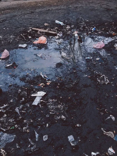 Puddle Con Riña Calle Contaminación Ambiental — Foto de Stock