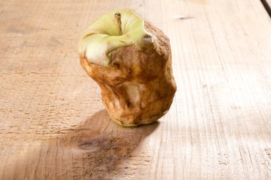 Eski ısırıldı tablo