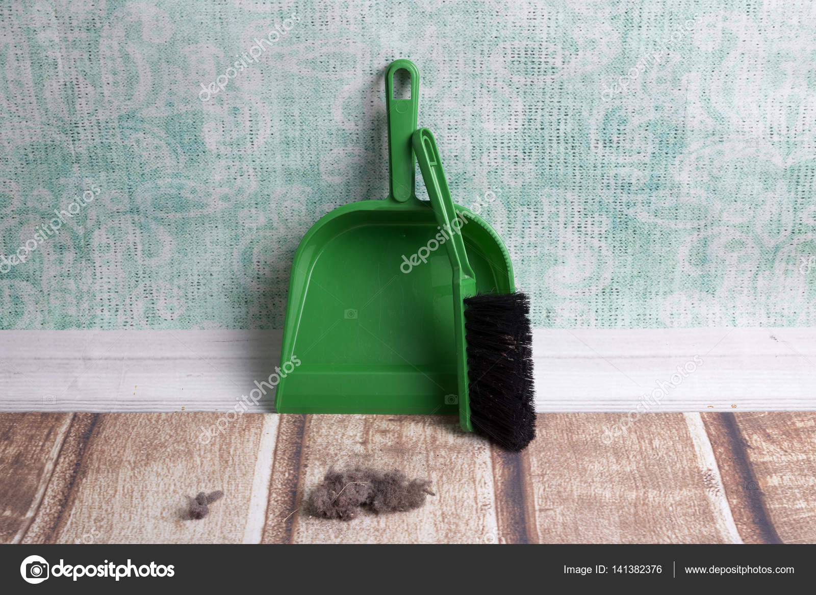 Comune polvere di casa — foto stock © taborsky #141382376 Polvere in casa