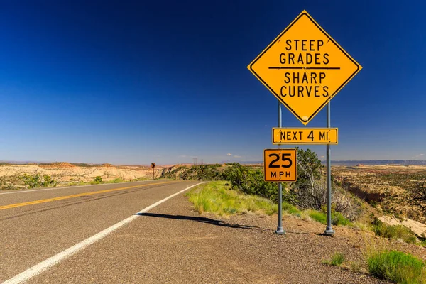 Doğal dolaşık yol 12, Utah, ABD