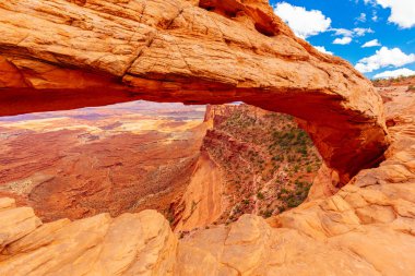 Mesa Arch, Canyonlands Milli Parkı yakınındaki Moab, Utah, ABD