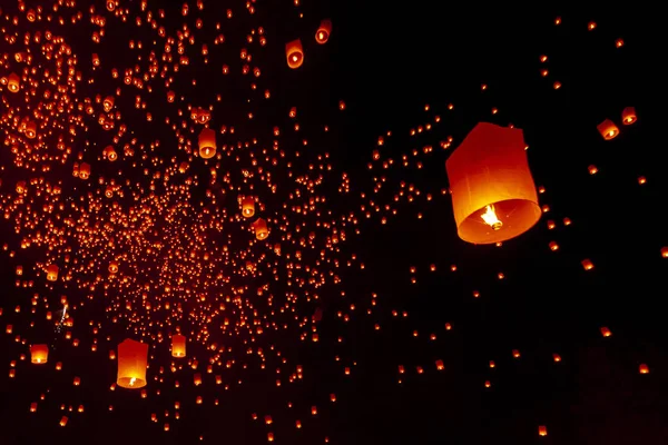 Chiang Mai Tayland Yee Peng Festivali Fenerler Chiangmai Içinde Yüzen — Stok fotoğraf