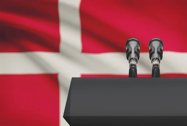 説教壇と背景 - デンマークの国旗と 2 つのマイク — ストック写真