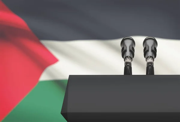 Balcon avant et deux microphones avec un drapeau national sur fond - Palestine — Photo