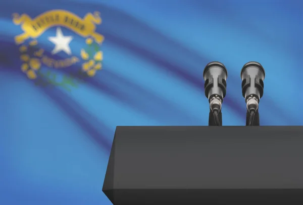 Predikstolen och två mikrofoner med Usa statsflagga på bakgrunden - Nevada — Stockfoto