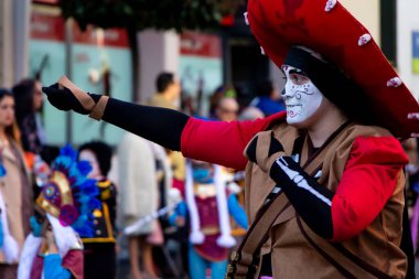 Meksika Catrina karnaval kostüm geçidi