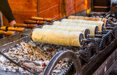 geleneksel Transilvanya hamur işleri - Kurtos kalacs 