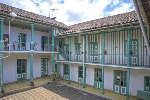 Huis van de 175 deuren, Guaranda — Stockfoto