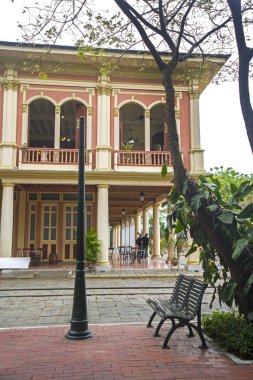 Bench ve koloni Parkı