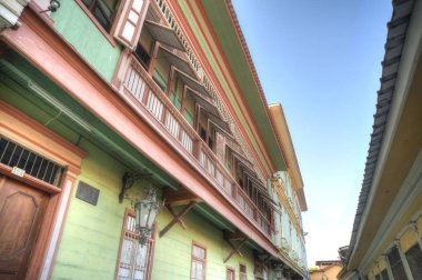 Las bezelye mahalle evleri