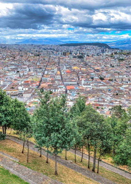 High view of the city of Quito — Stock Photo, Image