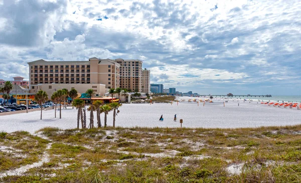 Vista Alta Playa Clearwater Con Modernos Edificios Condominios Gente Dunas — Foto de Stock