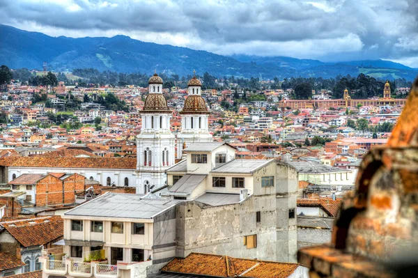 Vista Ciudad Cuenca Con Sus Muchas Iglesias Catedrales Casas Medio — Foto de Stock
