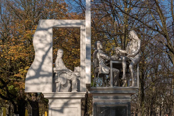 Thorbecke Emlékmű Régi Temetőben Parkban — Stock Fotó