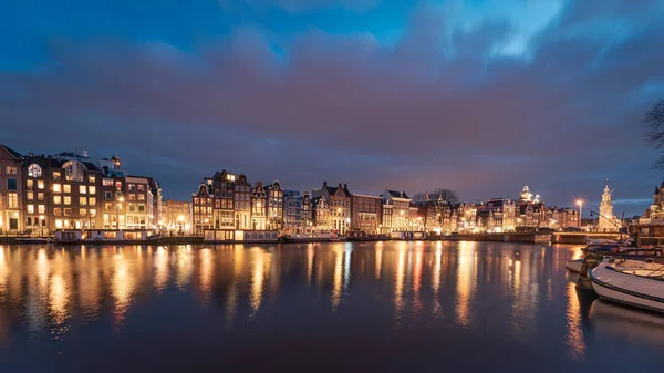 Huizen Aan Grachten Van Amsterdam — Stockfoto