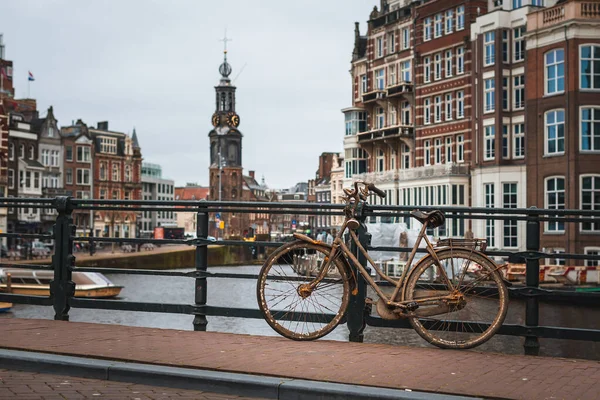 Kanał Manche Amsterdamie Holandia Domy Amstel Punkt Orientacyjny Starego Europejskiego — Zdjęcie stockowe