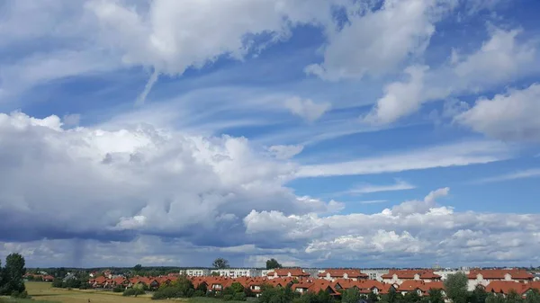 Plusieurs Types Nuages Dans Ciel Même Temps — Photo