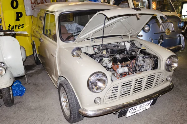 BANGKOK, THAILANDIA - 2 FEBBRAIO 2017: Mini Cooper auto d'epoca Foto Stock