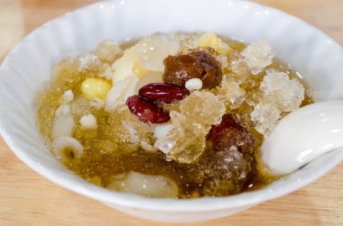 Çin tatlı, Ginkgo Longan ile Tay çorba soğuk haşlanmış