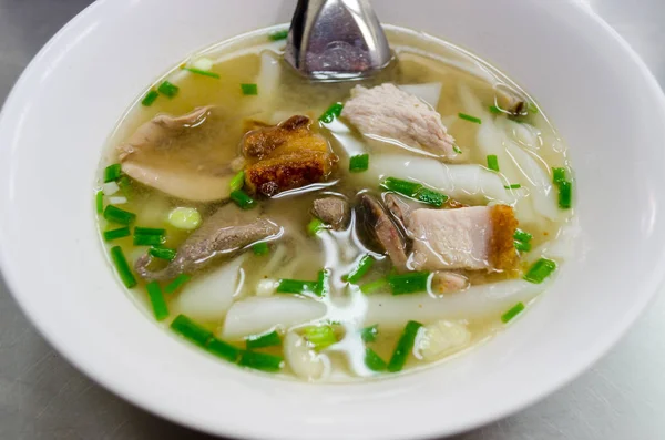 Sopa de fideos rollo chino — Foto de Stock