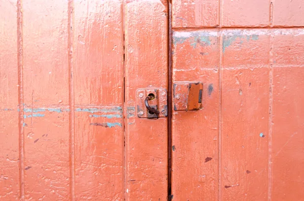 Fundo de porta de madeira vermelho, textura — Fotografia de Stock