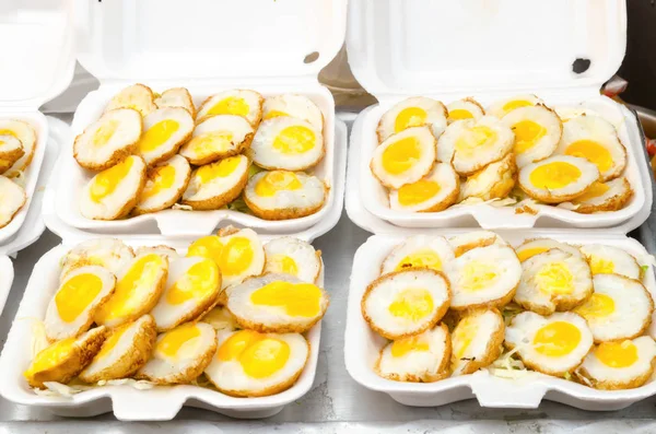 Selling Fried quail egg Thai food in foam container — Stock Photo, Image