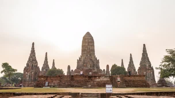 Time-lapse of Wat Chaiwatthanaram Ayuthaya, Thailand — стоковое видео