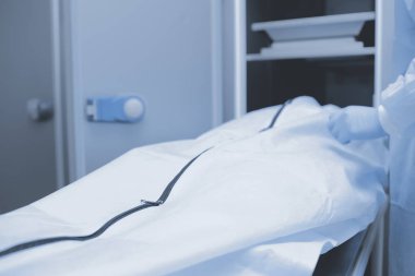 Otopsi, tıbbi arka plan hazırlıkları