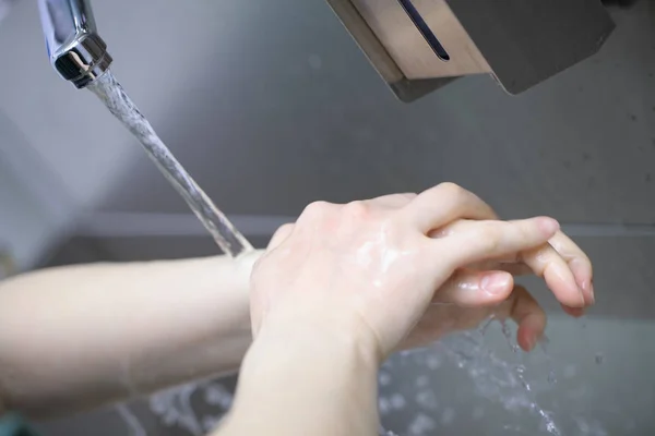 Profesionální ruční mytí před operací — Stock fotografie