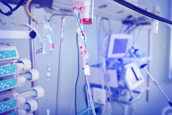 The used blood system after blood transfusion in the ICU room — Stock Photo, Image