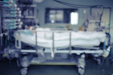 Koma, odaklanmamış arka plan hastada yataklı klinik servis