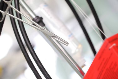 Tıp biliminin arka plan ekipman farklı parçaları ile