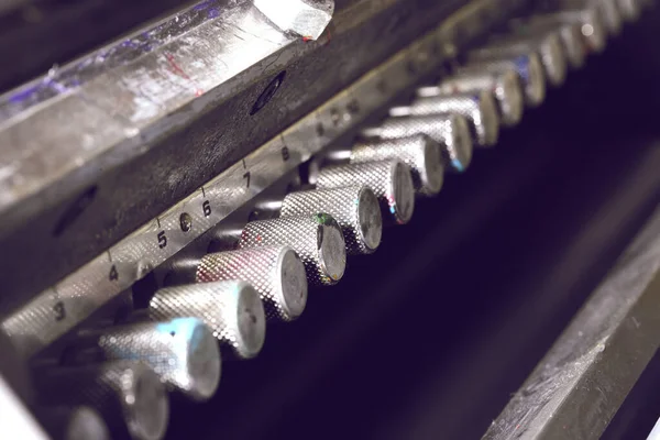 Fragmento Uma Máquina Industrial Que Frequentemente Operado Como Fundo Engenharia — Fotografia de Stock