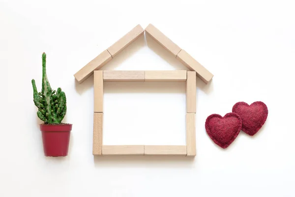Drewniany Dom Blokowy Model Domku Koncepcja Szczęśliwej Rodziny Dużym Domu — Zdjęcie stockowe