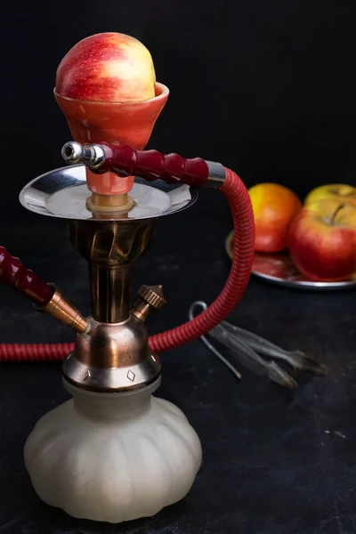 Vermelho Clássico Turco Árabe Fumar Oriental Narguilé Shisha Kalian Com — Fotografia de Stock