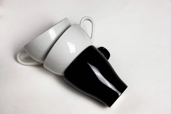 Moderna Cama Plana Moda Diferentes Tazas Café Blanco Negro Sobre — Foto de Stock