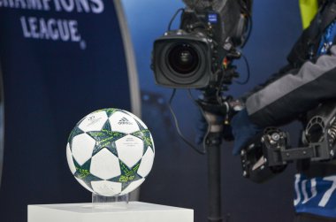 Kiev, Ukrayna - 19 Ekim 2016: Resmi top Şampiyonlar Lea