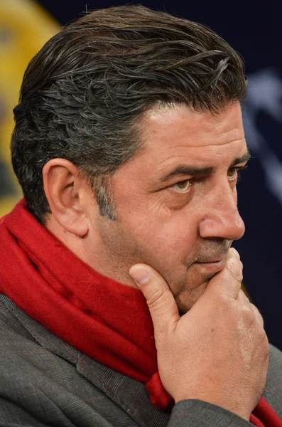 Kiev, Ukrayna - 19 Ekim 2016: Antrenör Rui Vitoria Uefa sırasında 