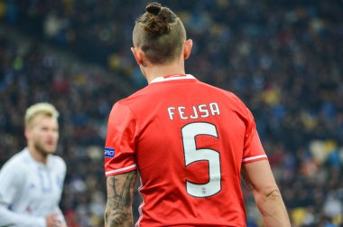 Kiev, Ukrayna - 19 Ekim 2016: Ljubomir Fejsa (L) Uefa sırasında