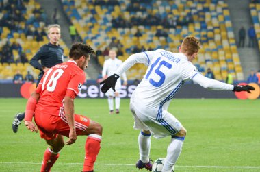 Kiev, Ukrayna - 19 Ekim 2016: Eduardo Salvio (L) Uefa sırasında