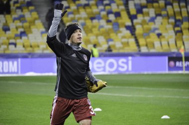 Kiev, Ukrayna - Dec 06: Adriano Correia Claro sırasında hayranları teşekkürler